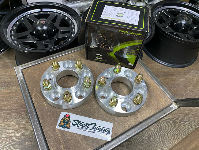 картинка Проставка Starleks 30 мм 5x114.3 цо 71.5 шпилечная 1/2-20 магазин  StreetTuning 