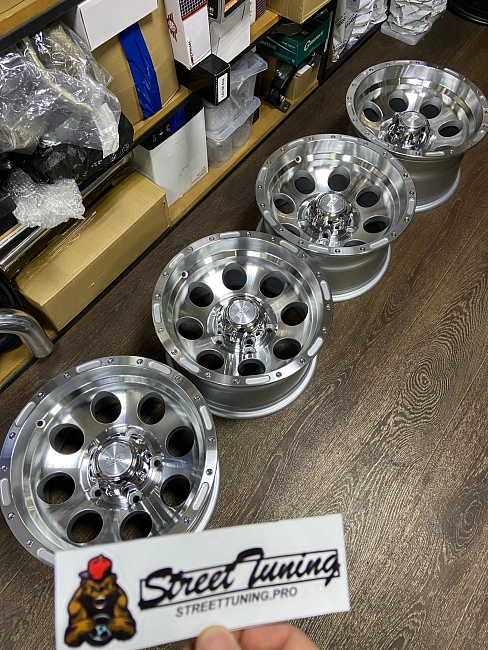 картинка Новые диски GT WHEEL Style R15 J8 et -30 5x139,7, серебро магазин  StreetTuning 