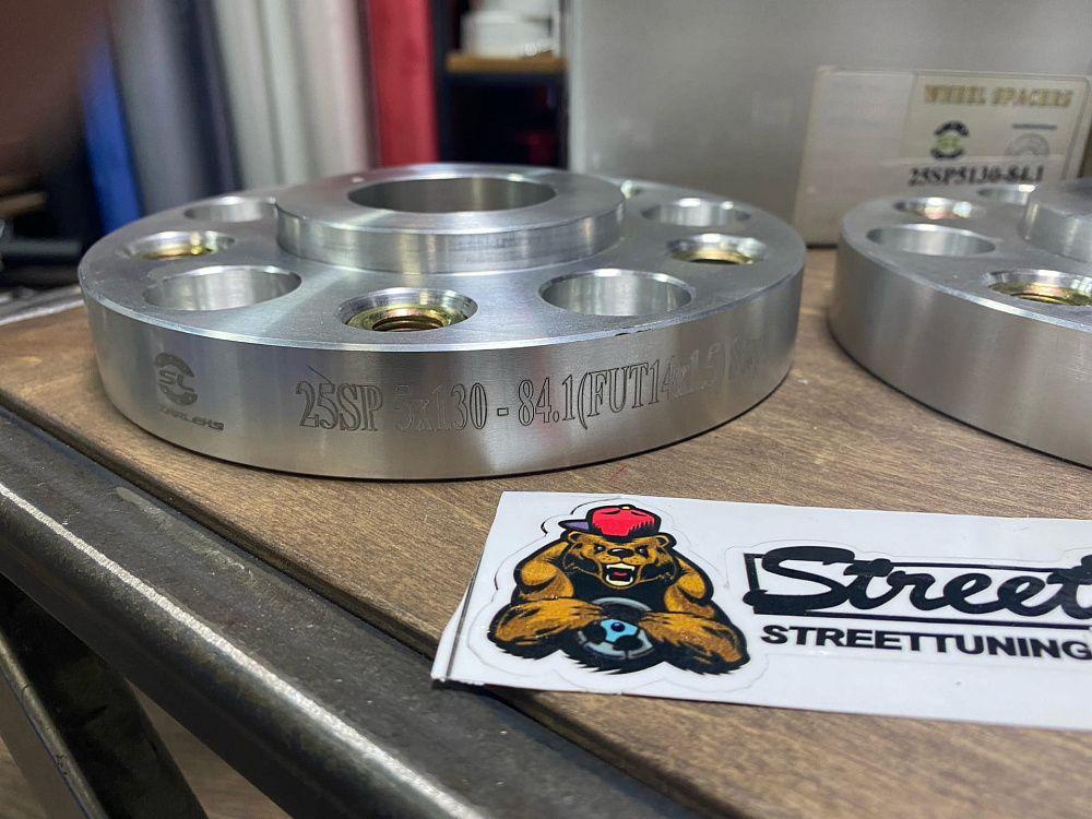 картинка Проставка Starleks 25 мм 5x130 14x1.5 цо 84,1 - РФ от магазина  StreetTuning