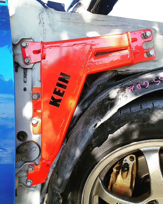 картинка Комплект усилителей (распорки) под переднее крыло для Subaru ?Impreza 01-07 магазин  StreetTuning 