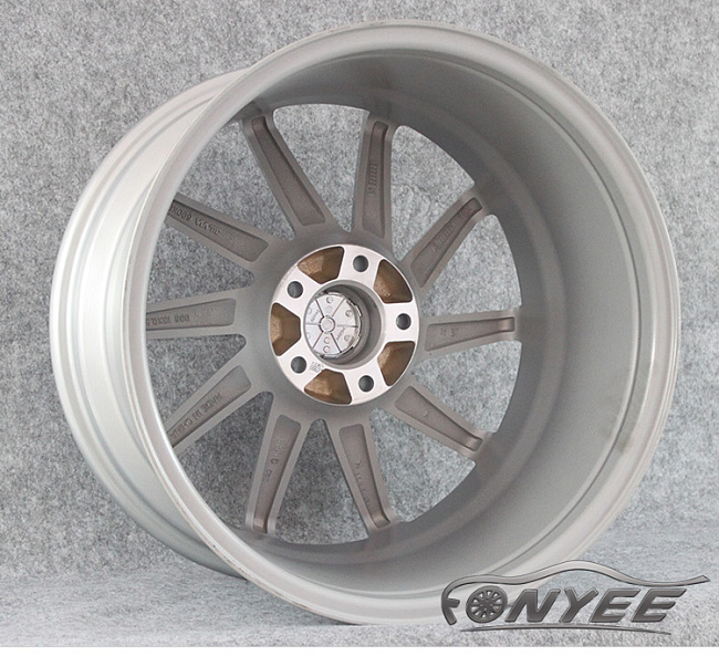 картинка Новые диски Vossen CVT-R Replica R19 5X114,3 ET35 J10 серебристые магазин  StreetTuning 