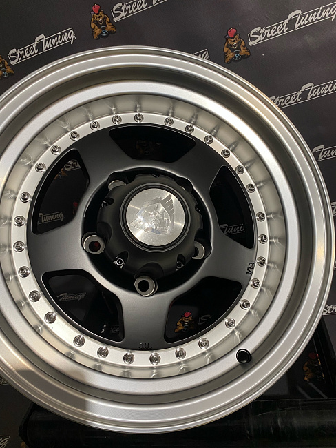 картинка Новые диски Off Road с полкой R15 J7 ET (-10) 5x139,7 магазин  StreetTuning 