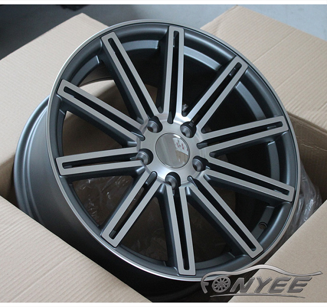 картинка Новые диски Vossen CV4 Replica R18 5X114,3 ET40 J8 серый мат + серебро магазин  StreetTuning 