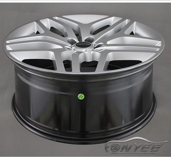 картинка Новые диски Range Rover Evoque Wheels R22 5x120 ET48 J9,5 серебро магазин  StreetTuning 