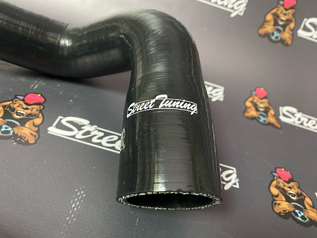 картинка Патрубки радиатора StreetTuning для  BMW E36 325i, 328i, 330i M3 1992 -1999, черные 2 шт магазин  StreetTuning 