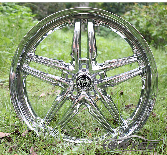 картинка Новые диски Sovrano S13 R20 5X114,3 ET15 J8,5 хром магазин  StreetTuning 