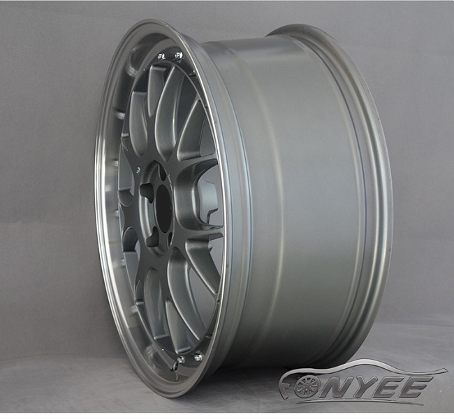 картинка Новые диски BBS LM-R R20 5X114,3 ET43 J8,5 серый глянец + полированная полка магазин  StreetTuning 