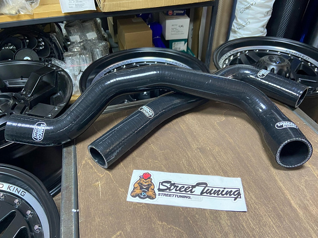 картинка Патрубки радиатора Samco Sport для Toyota JZX100 1JZ-GTE черные магазин  StreetTuning 