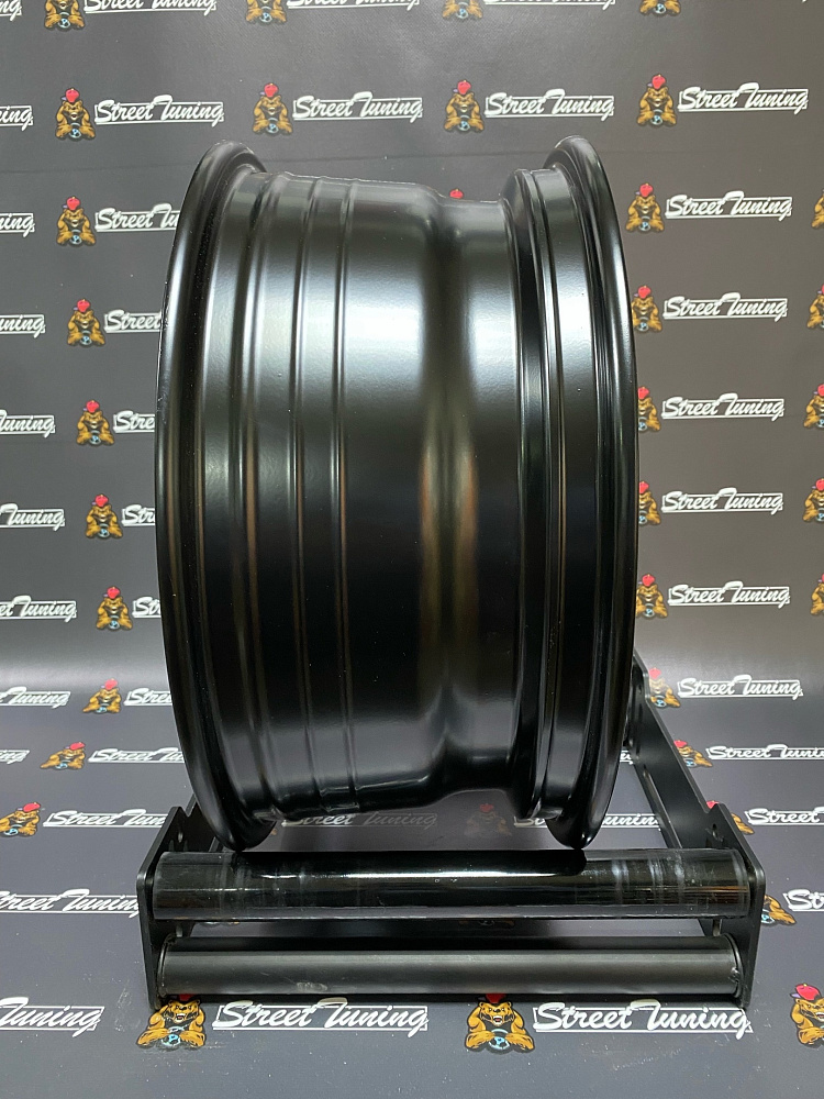 картинка Новые диски HRE FF10 R17 J7.5 ET35 5x108 Black Mat от магазина  StreetTuning