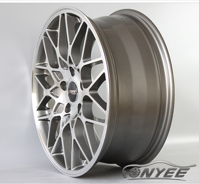 картинка Новые диски Rotiform blq R17 5х112 ET40 J7 серебро + серый магазин  StreetTuning 