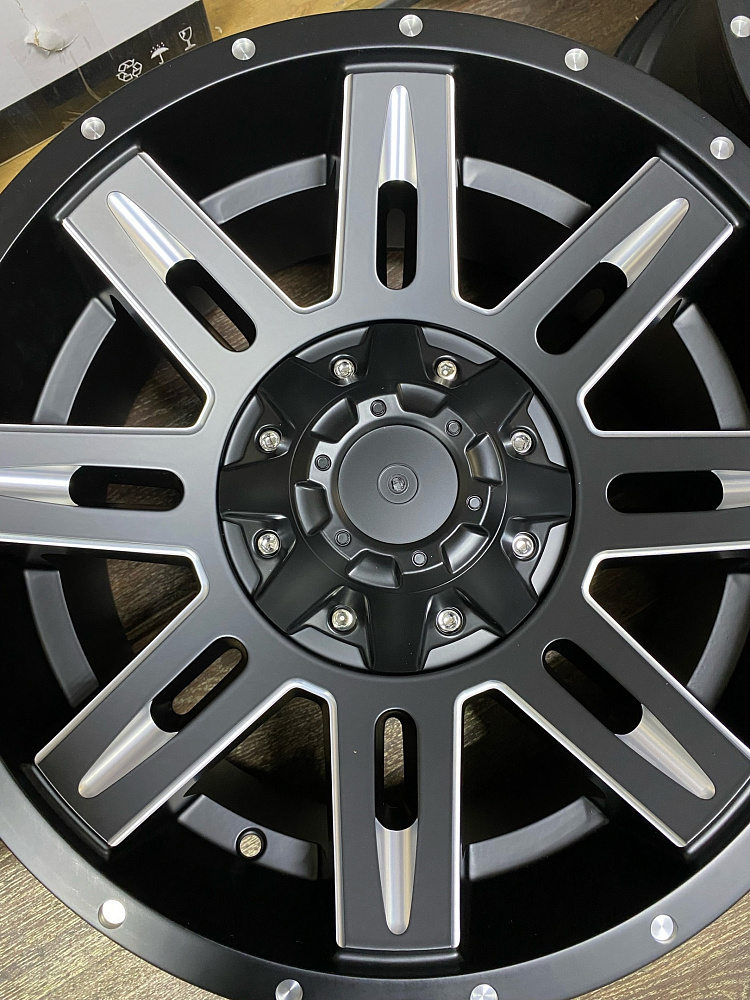 картинка Новые диски STL-HD R18 J9 ET-12 6X139,7 , черный мат от магазина  StreetTuning