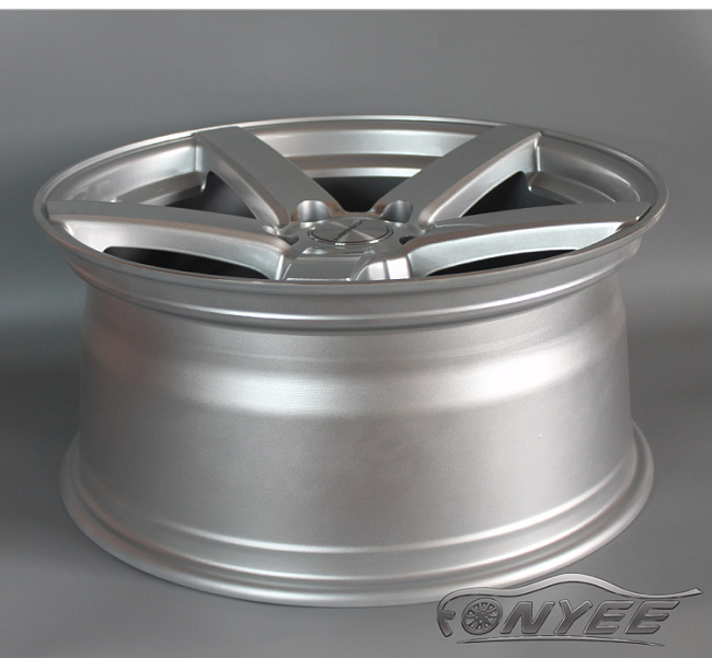 картинка Новые диски Vossen CV3 Replica R20 5X114,3 ET35 J8,5 серебро магазин  StreetTuning 