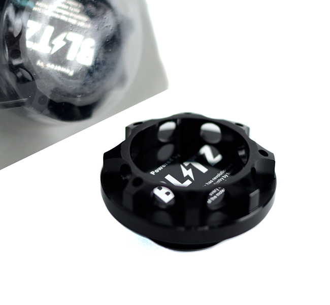 картинка Крышка маслозаливной горловины Blitz for Toyota, черная магазин  StreetTuning 