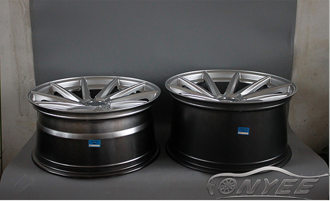 картинка Новые диски Vossen CVT-R Replica R19 5X120 ET35 J10 серебро + черный магазин  StreetTuning 