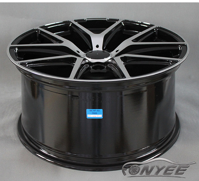 картинка Новые диски Mercedes R20 5X130 ET50 J10 черный + серебро магазин  StreetTuning 