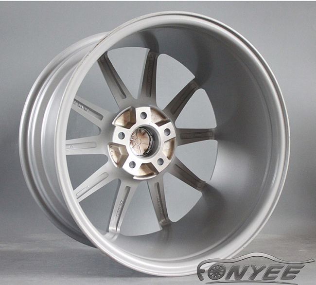 картинка Новые диски Vossen VFS1 Replica R18 5X114,3 ET35 J9,5 серебро магазин  StreetTuning 