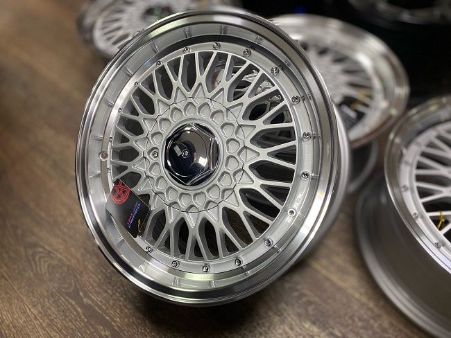 картинка Новые диски BBS RS R15 J6,5 ET35 5x100 цо 73.1 магазин  StreetTuning 