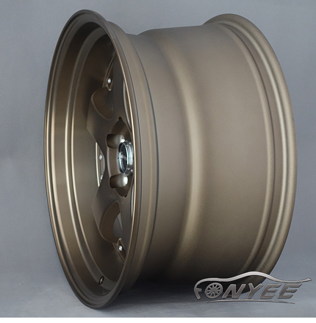 картинка Новые диски JNC 017 R18 5X114,3 ET25 J9,5 бронза + полированная полка золото магазин  StreetTuning 