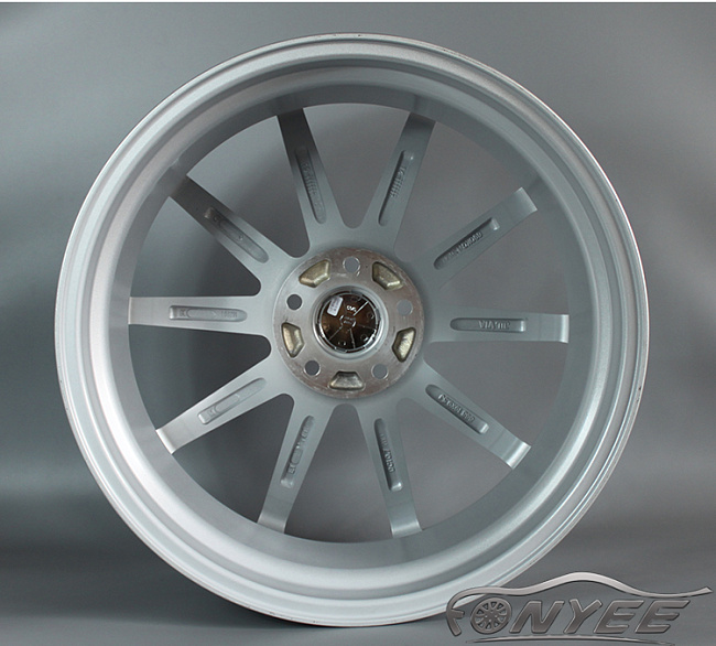 картинка Новые диски Vossen VFS1 Replica R18 5X105 ET38 J9 серебро магазин  StreetTuning 