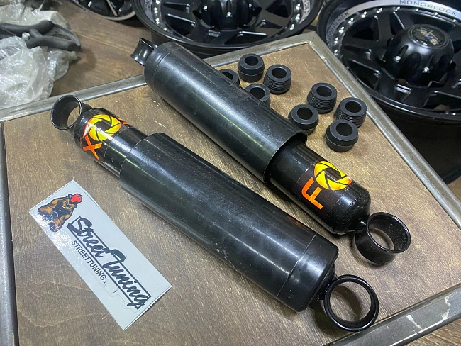 картинка Задние масляные амортизаторы FOX -50 мм для Ваз 2101-07 магазин  StreetTuning 