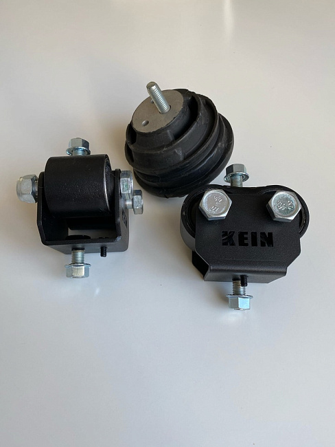 картинка Опоры двигателя BMW 5-7 E34 E32 магазин  StreetTuning 