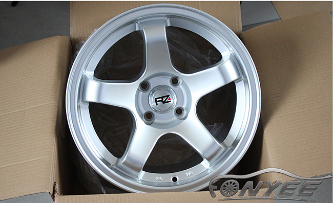 картинка Новые диски Bee*R B5 R15 4x100 ET10 J8 серебро + черный магазин  StreetTuning 