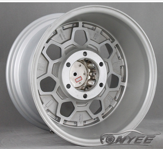 картинка Новые диски Daytona R16 6х139,7 ET-44 J10 серебристые + полированная полка магазин  StreetTuning 