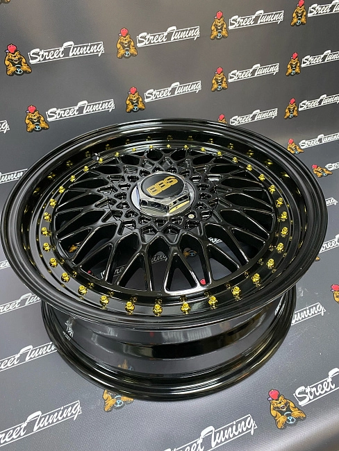 картинка Новые диски BBS RS R16 J6.5 ET30 4x100/114,3 Black Gloss магазин  StreetTuning 
