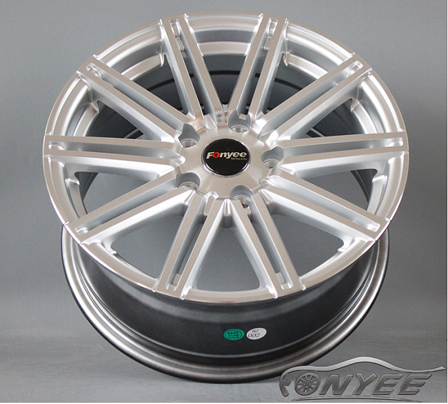 картинка Новые диски Vossen CV4 Replica R17 5X100 ET35 J7 серебро магазин  StreetTuning 