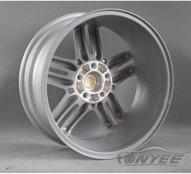 картинка Новые диски 300C R18 5X115 ET24 J7,5 серебро магазин  StreetTuning 