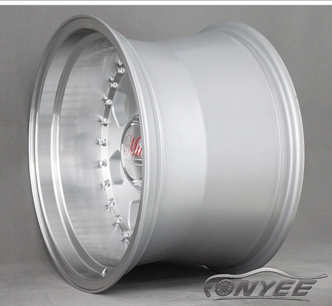 картинка Новые диски Daytona R16 6х139,7 ET-44 J10 серебристые + полированная полка магазин  StreetTuning 