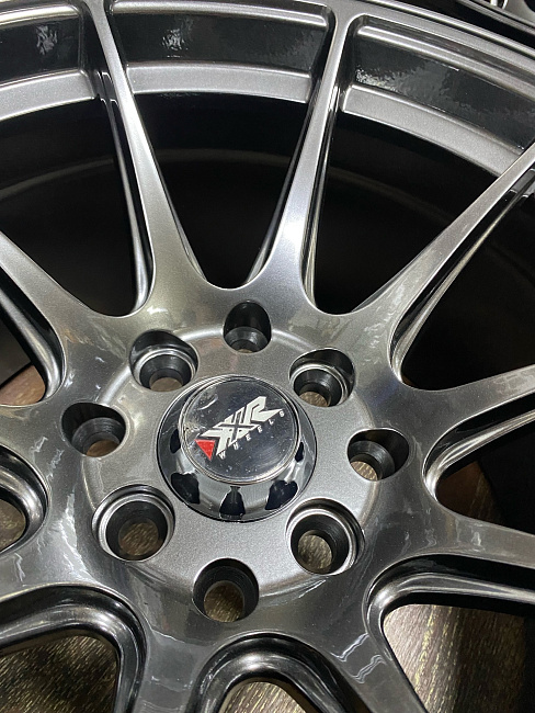 картинка Новые диски XXR 527 R15 J8.25 ET0 4X100/4X114.3 Hyper Black магазин  StreetTuning 