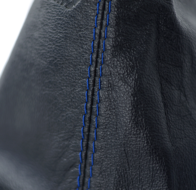 картинка Чехол на КПП Spoon, универсальный. Кожа, синяя строчка магазин  StreetTuning 