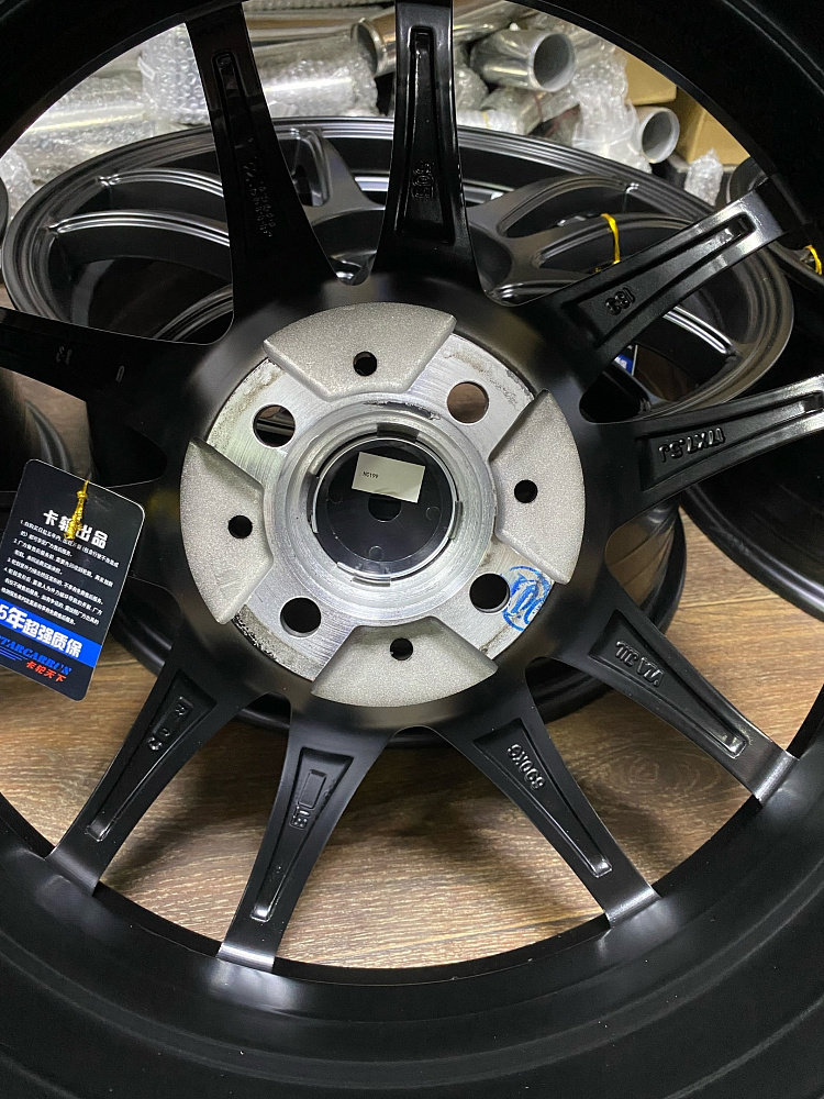 картинка Новые диски Work Emotion Cr-kiwami R17 J7,5 ET40 4X100 , черные. от магазина  StreetTuning
