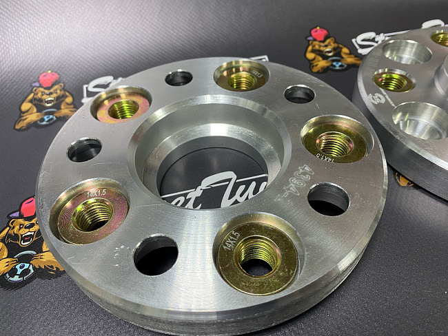 картинка Проставка Starleks 20 мм 5x112, FUT14x1.5 цо 66,6 РФ магазин  StreetTuning 