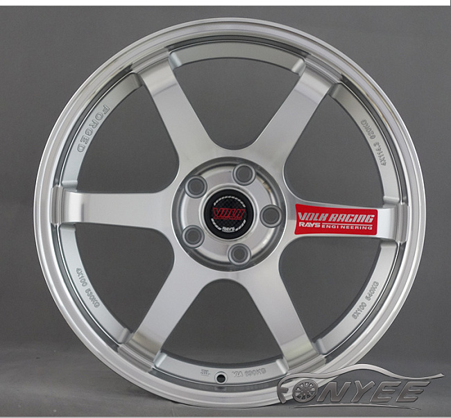картинка Новые диски Rays TE37 R18 5X114,3 ET35 J9 серебро полированное + полированная полка магазин  StreetTuning 