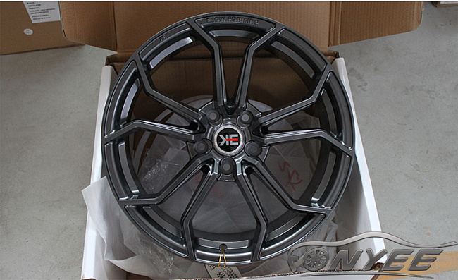 картинка Новые диски KE Flow Forming модель 5 R18 5X112 ET35 J8 темно-серые магазин  StreetTuning 