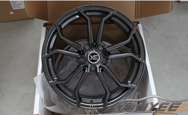 картинка Новые диски KE Flow Forming модель 5 R18 5X112 ET35 J8 темно-серые магазин  StreetTuning 