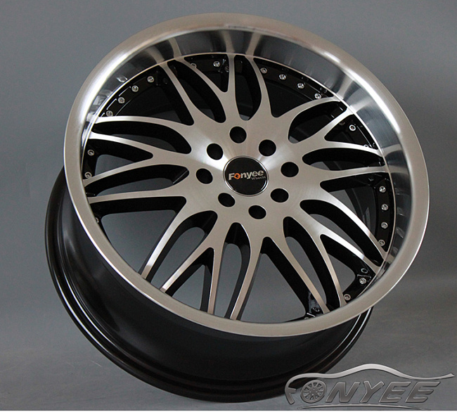 картинка Новые диски Fonyee sports 3 R17 J7,5 ET38 4x114,3/4x100 черный + серебро магазин  StreetTuning 