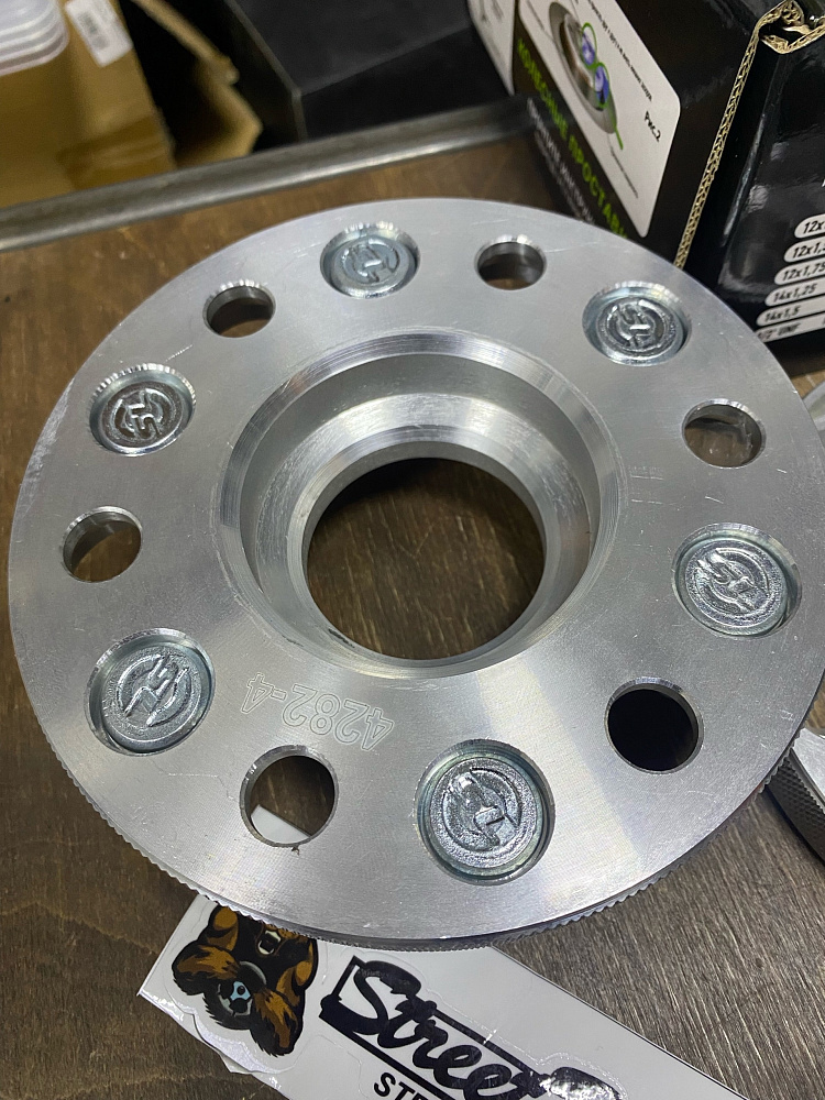 картинка Проставка Starleks 20 мм 6x114.3 12x1.25 цо 66.1 - РФ от магазина  StreetTuning