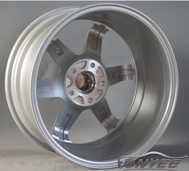 картинка Новые диски Rays TE37 R17 5X114,3 ET42 J9 серебро глянец + полированная полка магазин  StreetTuning 