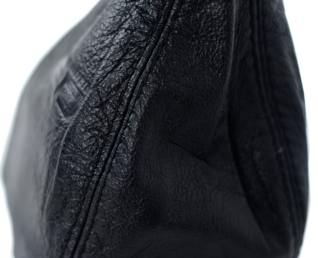 картинка Чехол на КПП для Toyota MARKII 90 TRD , Кожа, черная строчка магазин  StreetTuning 