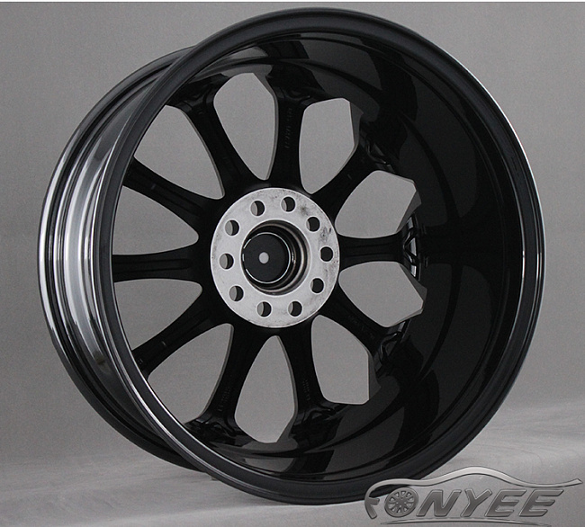 картинка Новые диски B-tiger R17 5X110/5X115 ET35 J7,5 черный хром магазин  StreetTuning 