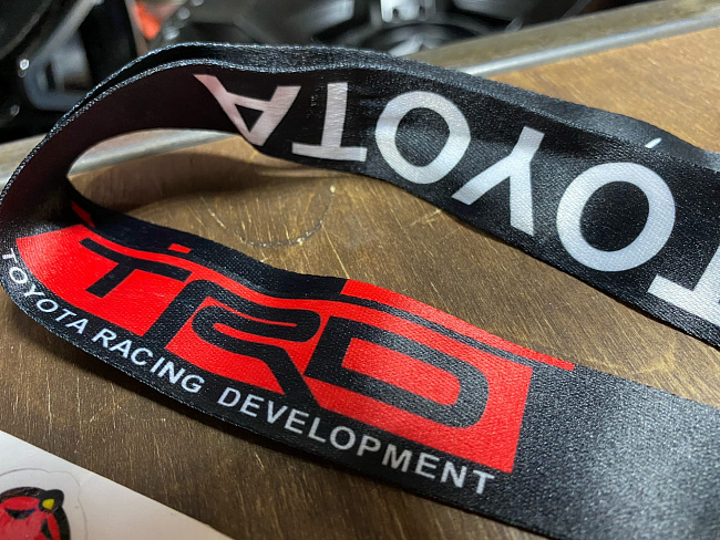 картинка Шнурок для Ключей TRD - тканевый магазин  StreetTuning 