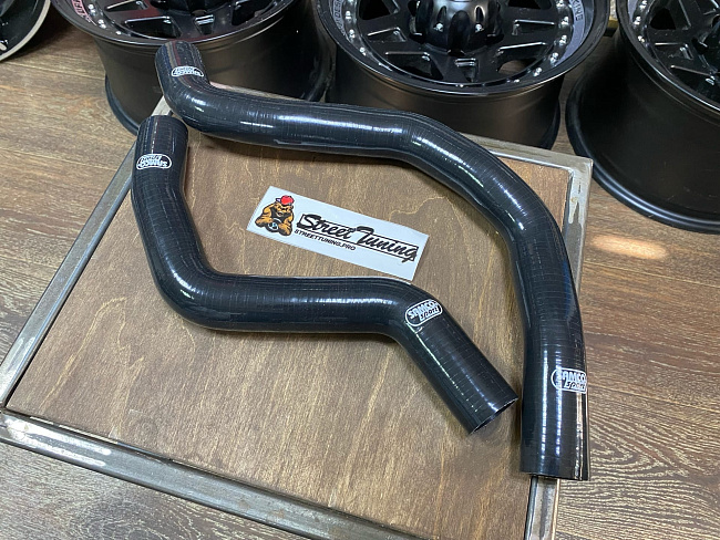 картинка Патрубки радиатора Samco Sport для MMC Evo 7-8 CT9A, черные магазин  StreetTuning 