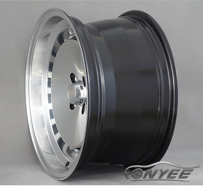 картинка Новые диски Stuttgart ST4 R16 4X100 ET17 J8,5, серебряные (черные внутри) магазин  StreetTuning 