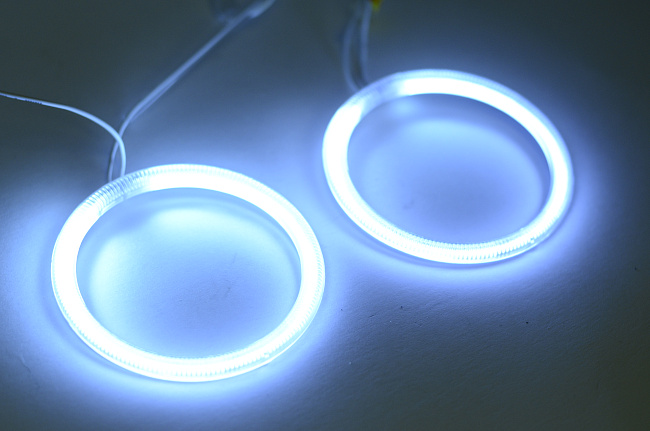 картинка Газоразрядные ангельские для Infiniti FX35. Диаметр 94 мм х 94 мм магазин  StreetTuning 