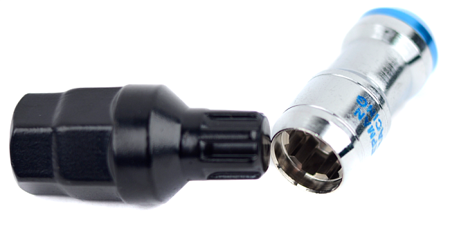 картинка Комплект гаек Epman Formula Wheels, синие М12 х 1.25 магазин  StreetTuning 