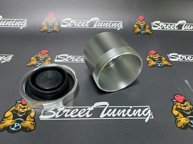 картинка Расширительный бачок для ручника и тормозной системы серебро магазин  StreetTuning 