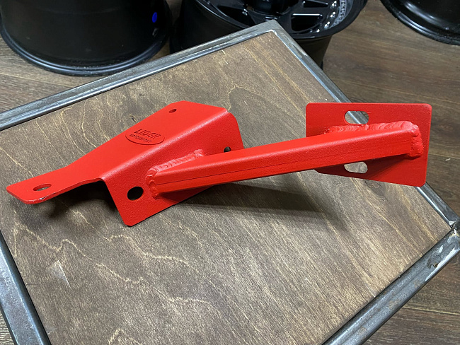 картинка Усилитель кронштейна крепления поперечной реактивной тяги Ваз 2101-07 магазин  StreetTuning 